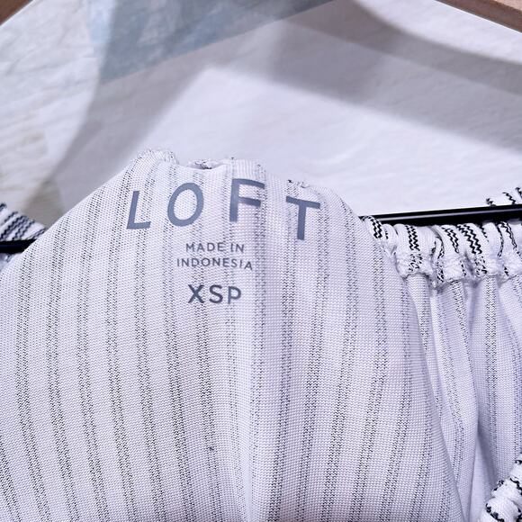 LOFT Zig Zag Striped Off The Shoulder Top White Black Womens XSP XS Petite - Picture 4 of 6